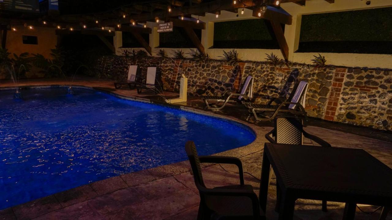 Zafra Hotel Retalhuleu Eksteriør billede